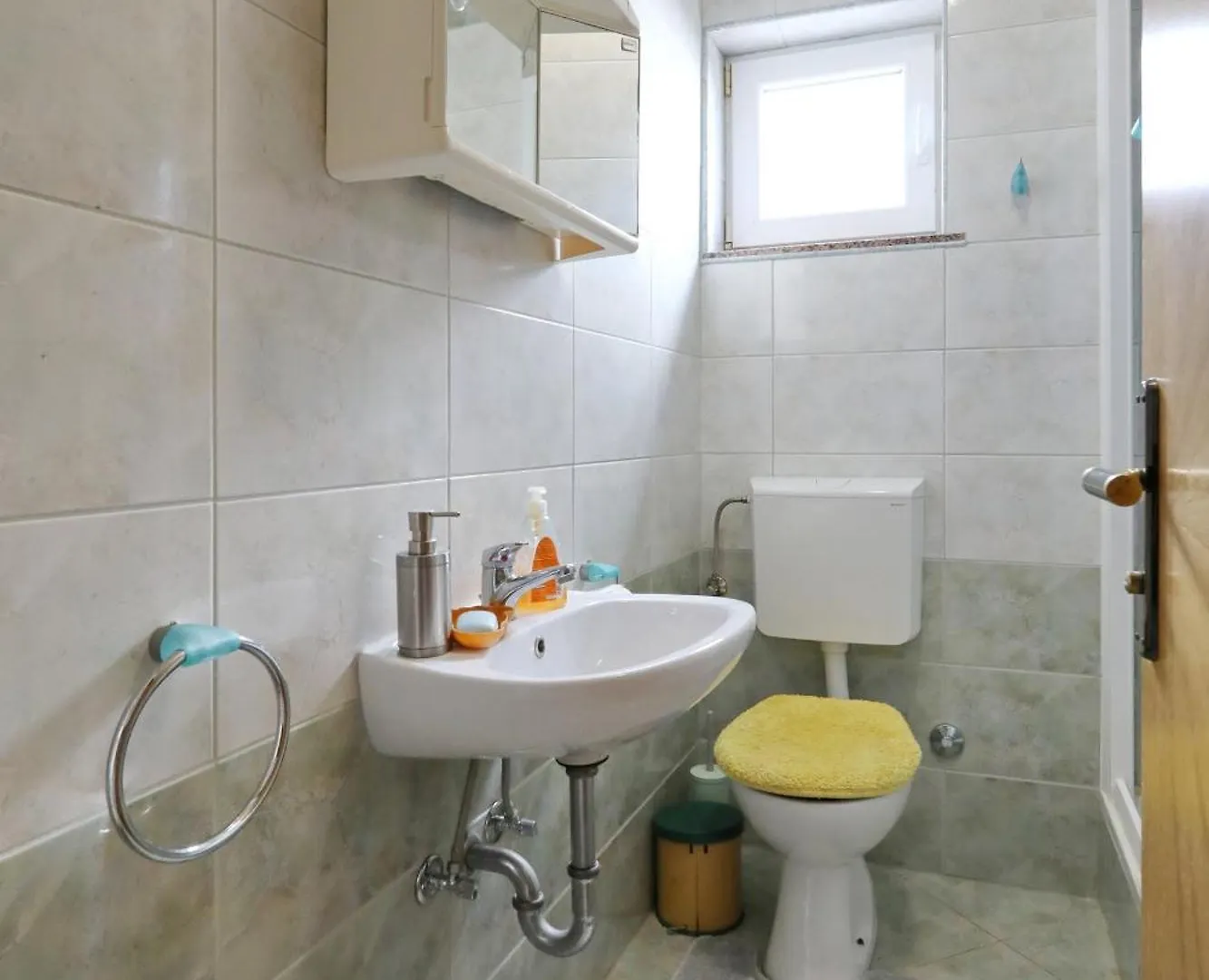 Mare 9 Cozy Two Bedroom Apartment with Garden ペトルチャネ 0*,