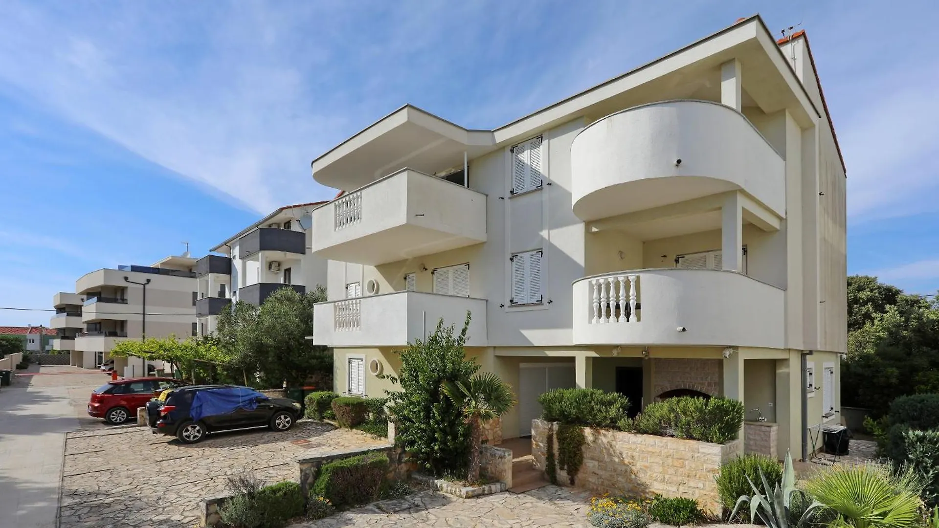 Mare 9 Cozy Two Bedroom Apartment with Garden ペトルチャネ 0*,  クロアチア